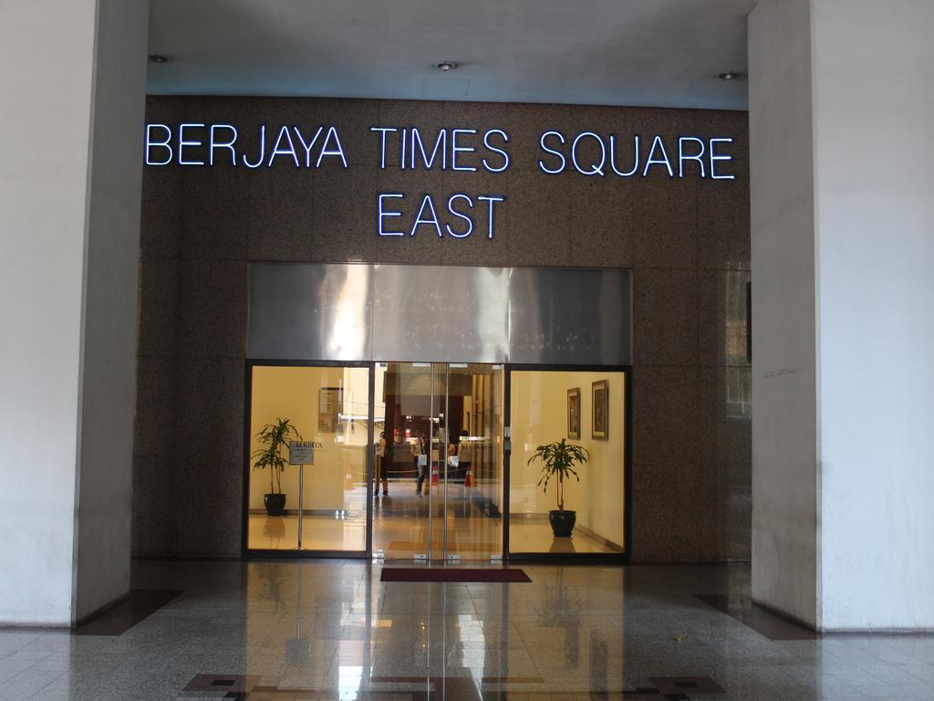 Queens Service Suites At Times Square Kl Kuala Lumpur Bagian luar foto
