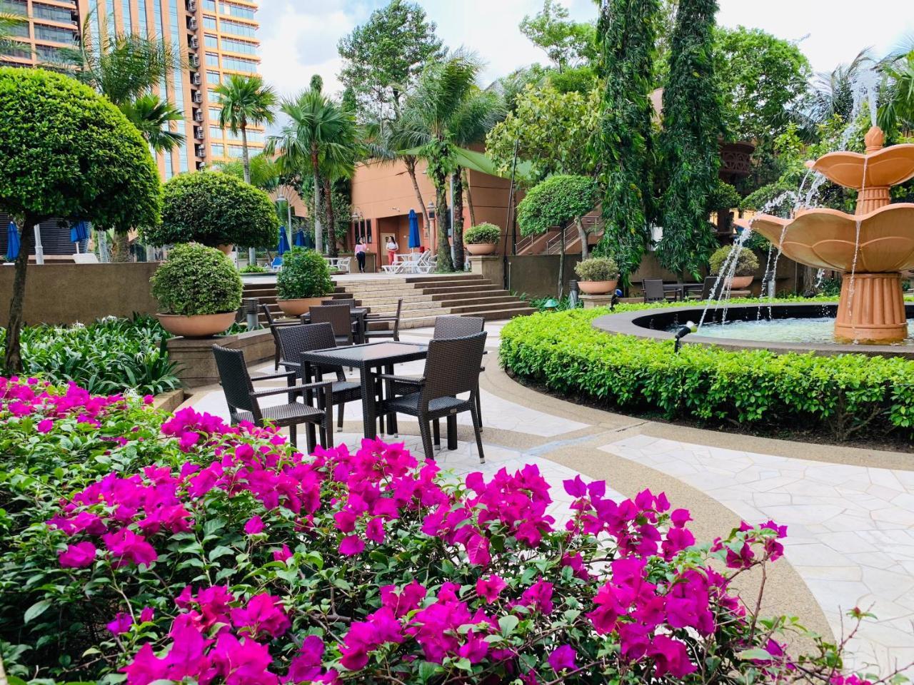 Queens Service Suites At Times Square Kl Kuala Lumpur Bagian luar foto