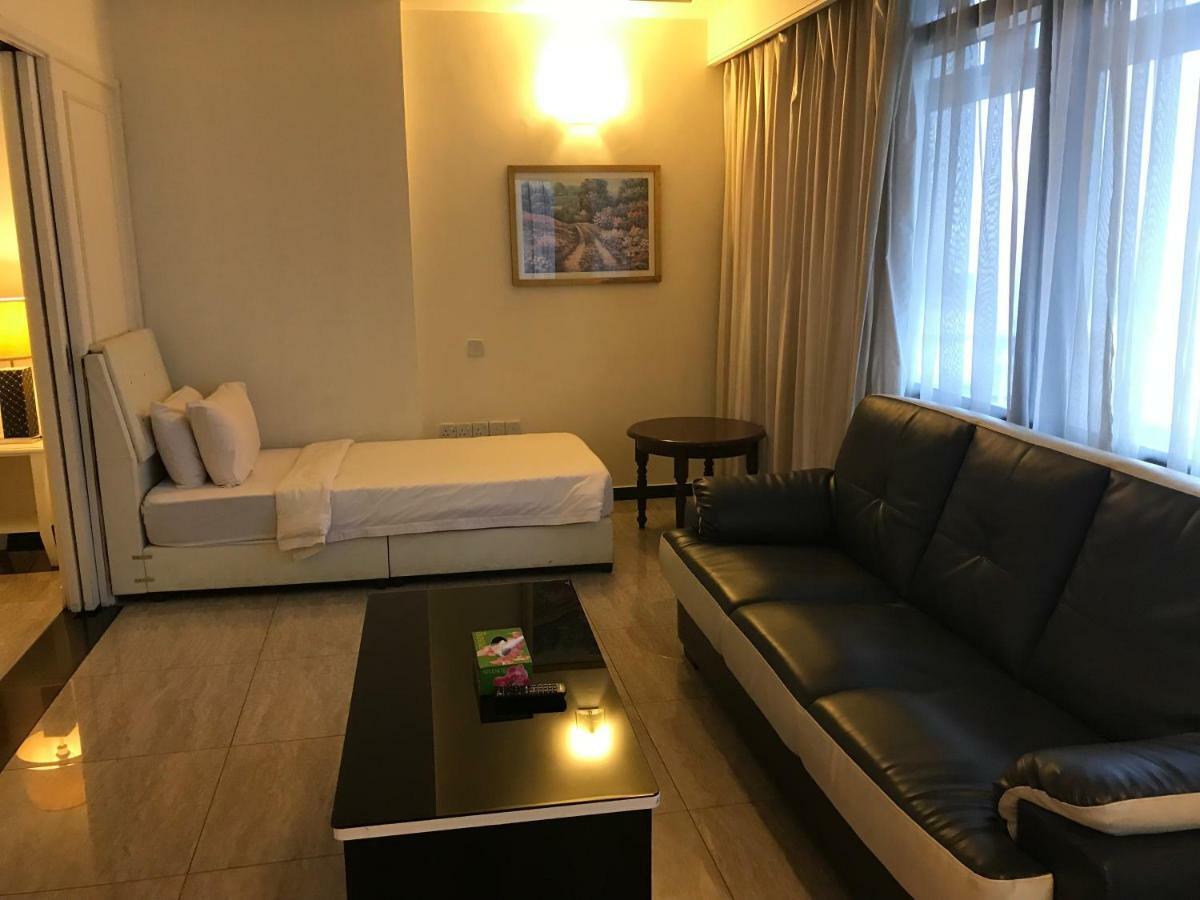 Queens Service Suites At Times Square Kl Kuala Lumpur Bagian luar foto